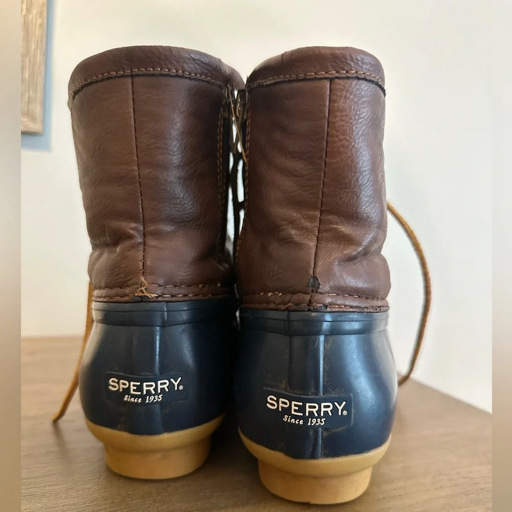 Sperry Saltwater Boot— Girls 5